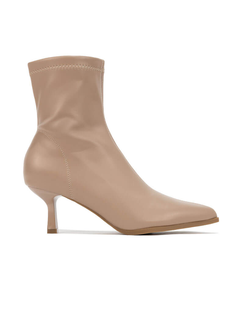 Bottines à bout pointu